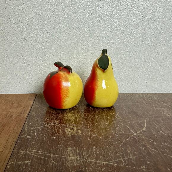 Vintage porcelain yellow red Apple? Peach‎ Pear Salt and Pepper Shakers - Picture 1 of 7